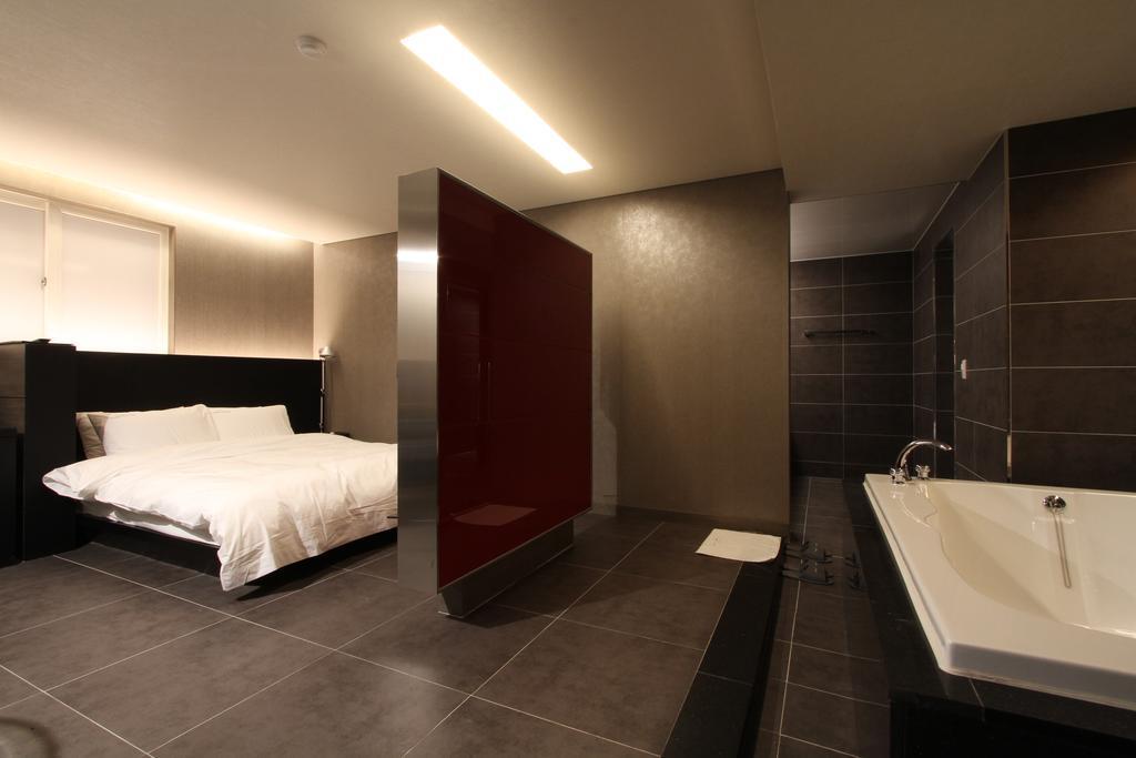 Valentine Hotel Kōyō Zimmer foto