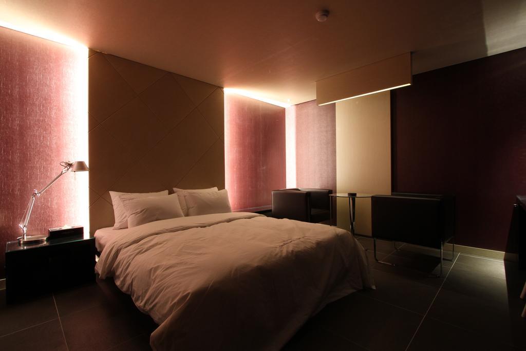 Valentine Hotel Kōyō Zimmer foto